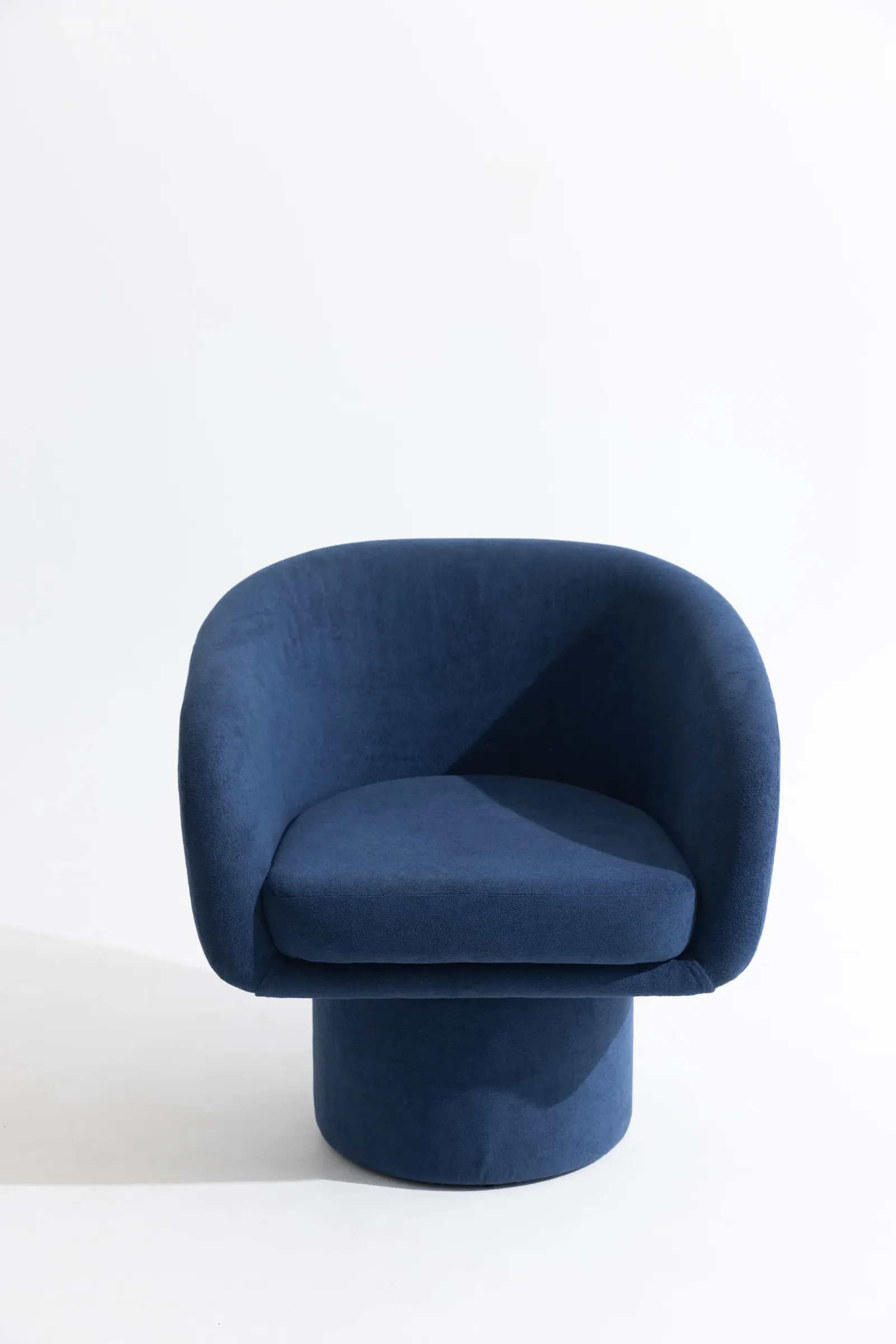 Nest Chair - front view